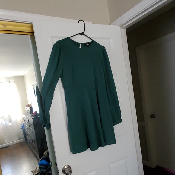 Dress - Picture 2 of 2